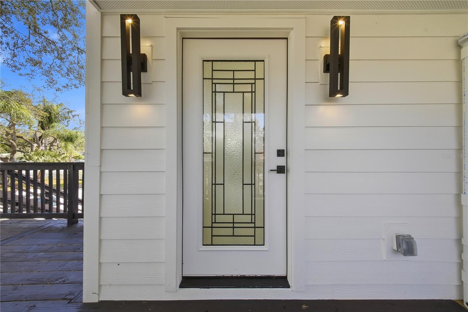 1109 Charles St Property Photo 21