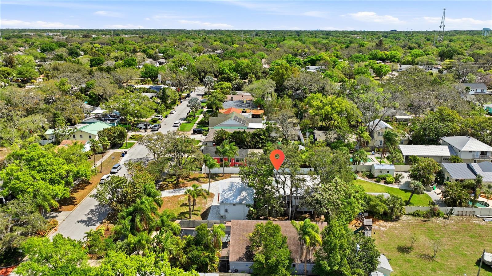 1109 Charles St Property Photo 70