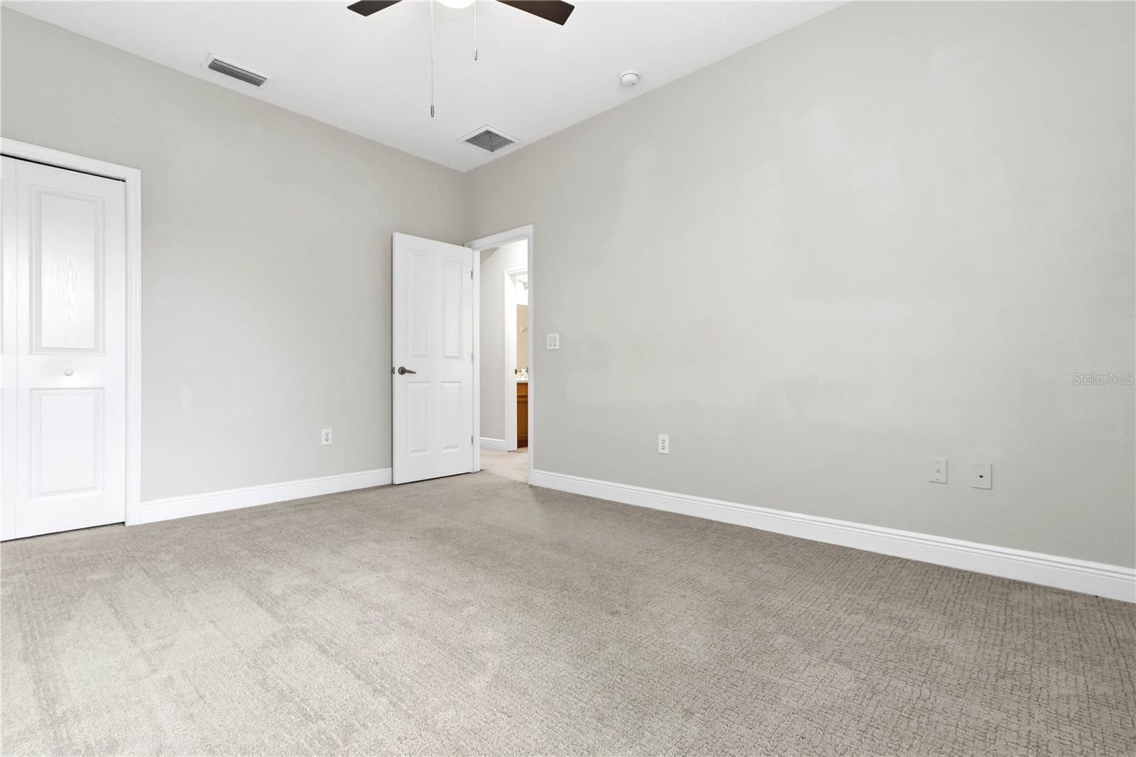 14606 Bournemouth Rd Property Photo 35