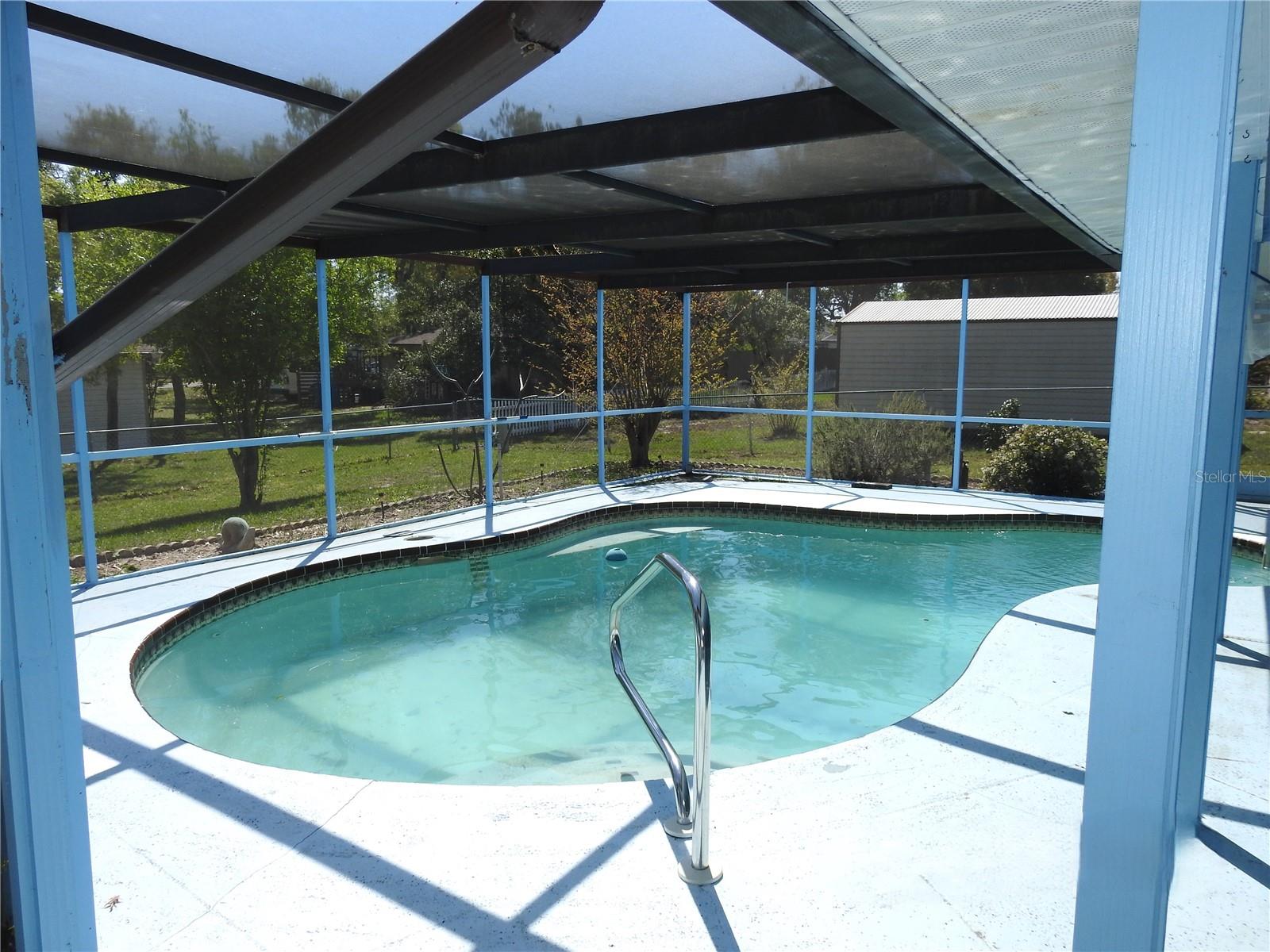 2128 Linwood Ave Property Photo 10