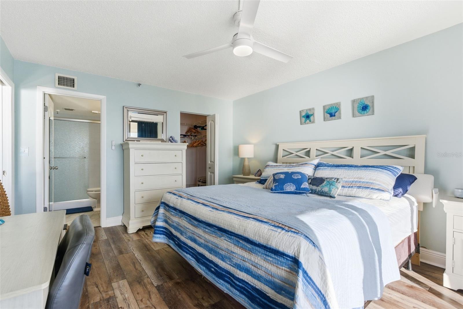 15462 Gulf Blvd #406 Property Photo 26