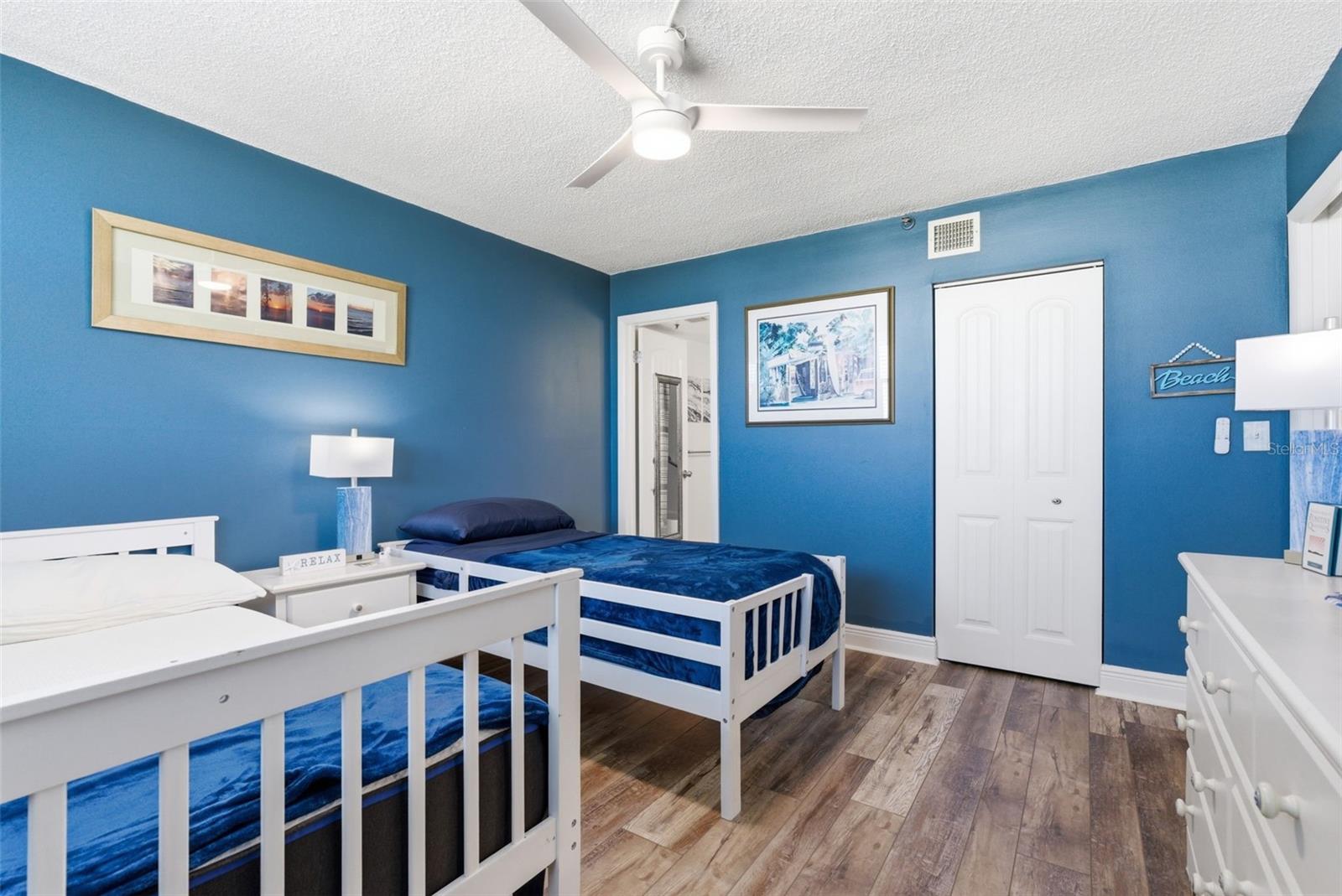 15462 Gulf Blvd #406 Property Photo 29