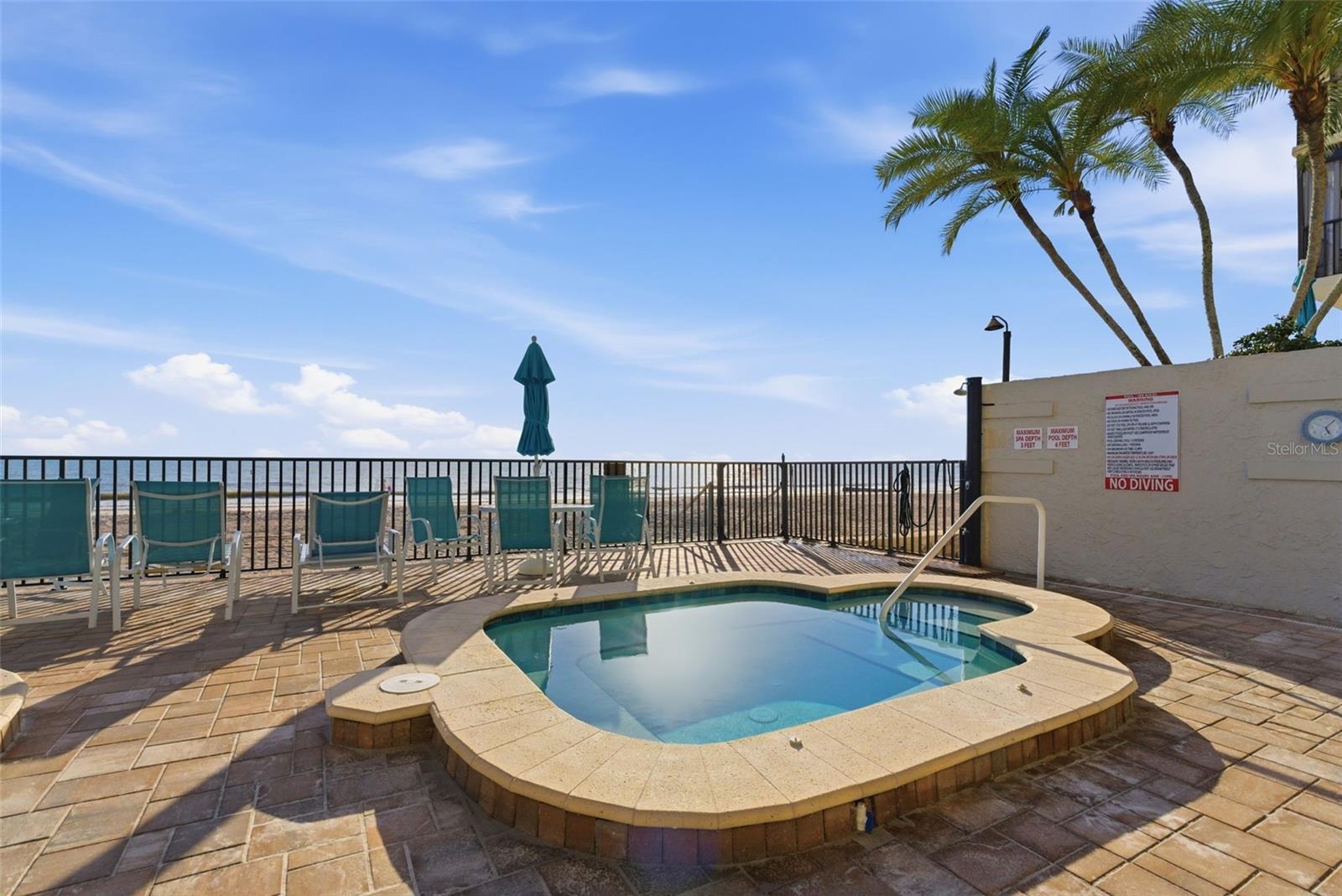15462 Gulf Blvd #406 Property Photo 34