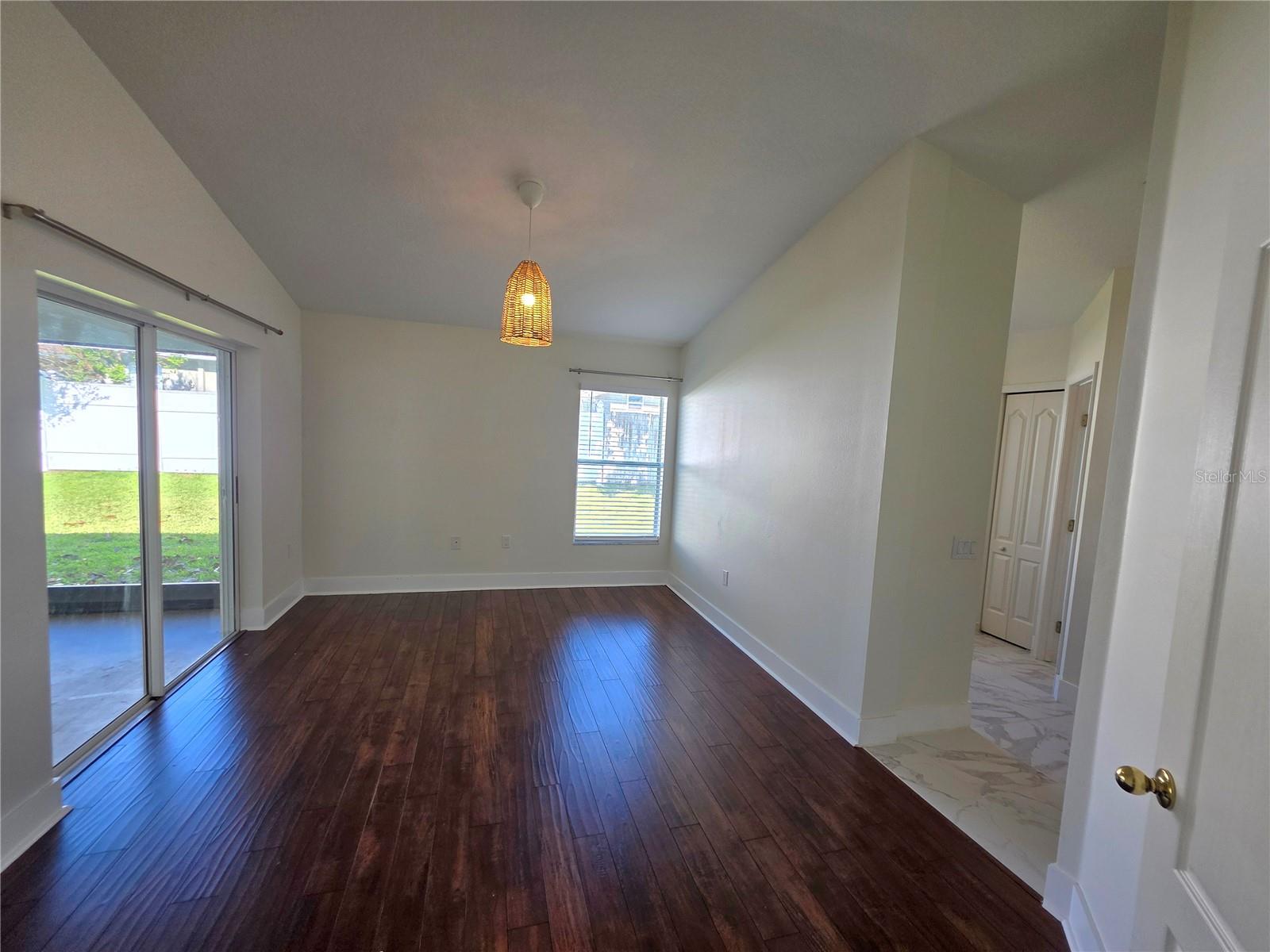 730 Straw Lake Dr Property Photo 5