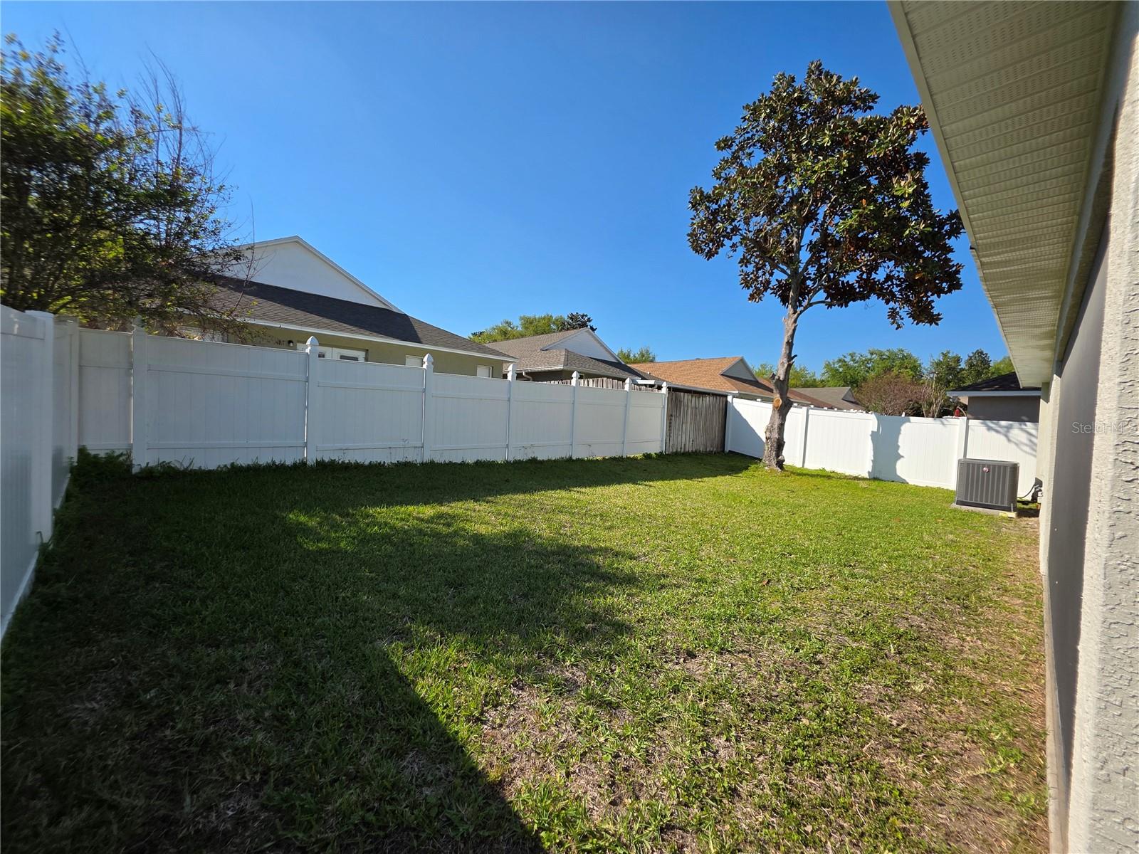 730 Straw Lake Dr Property Photo 26
