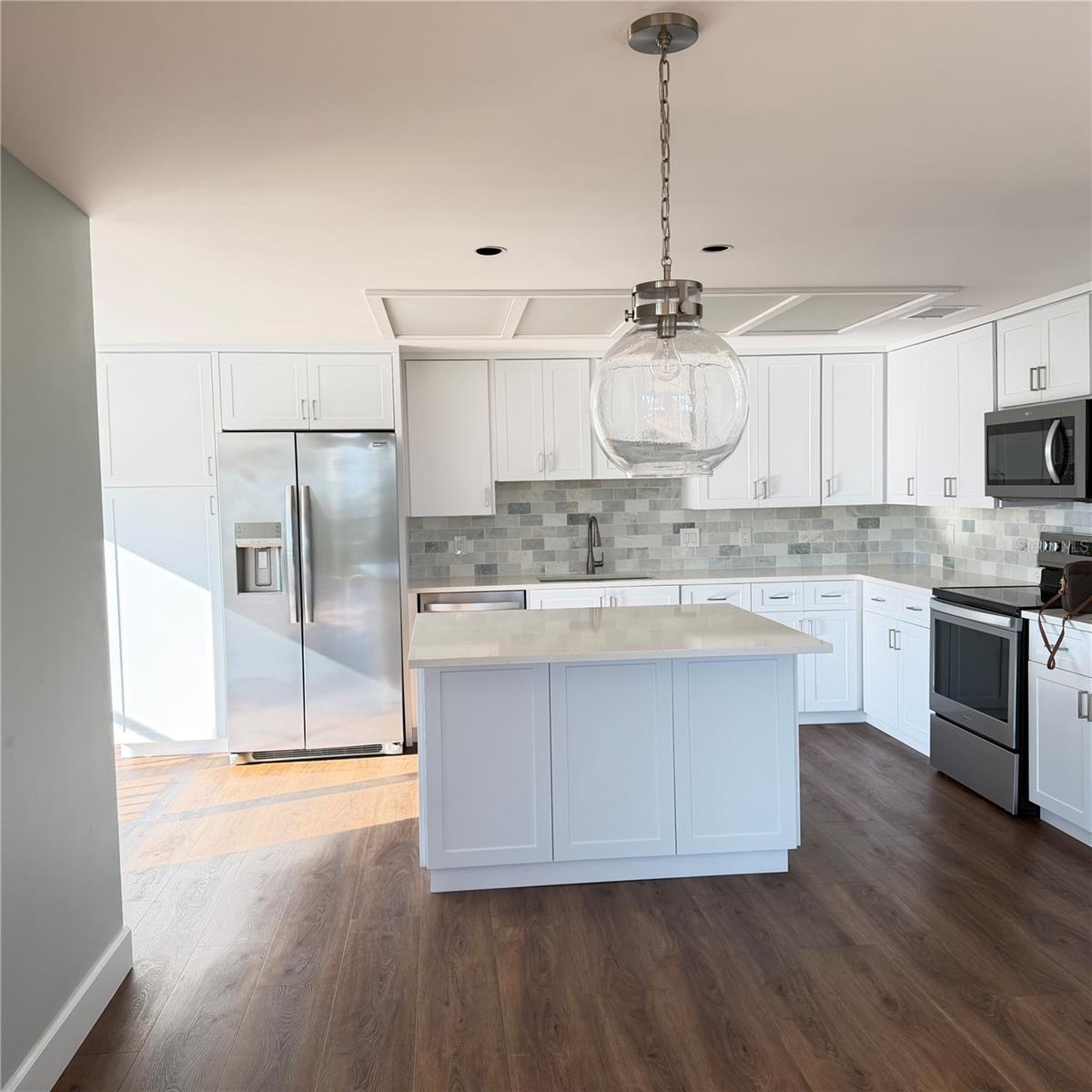 150 Belleview Blvd #601 Property Photo 3