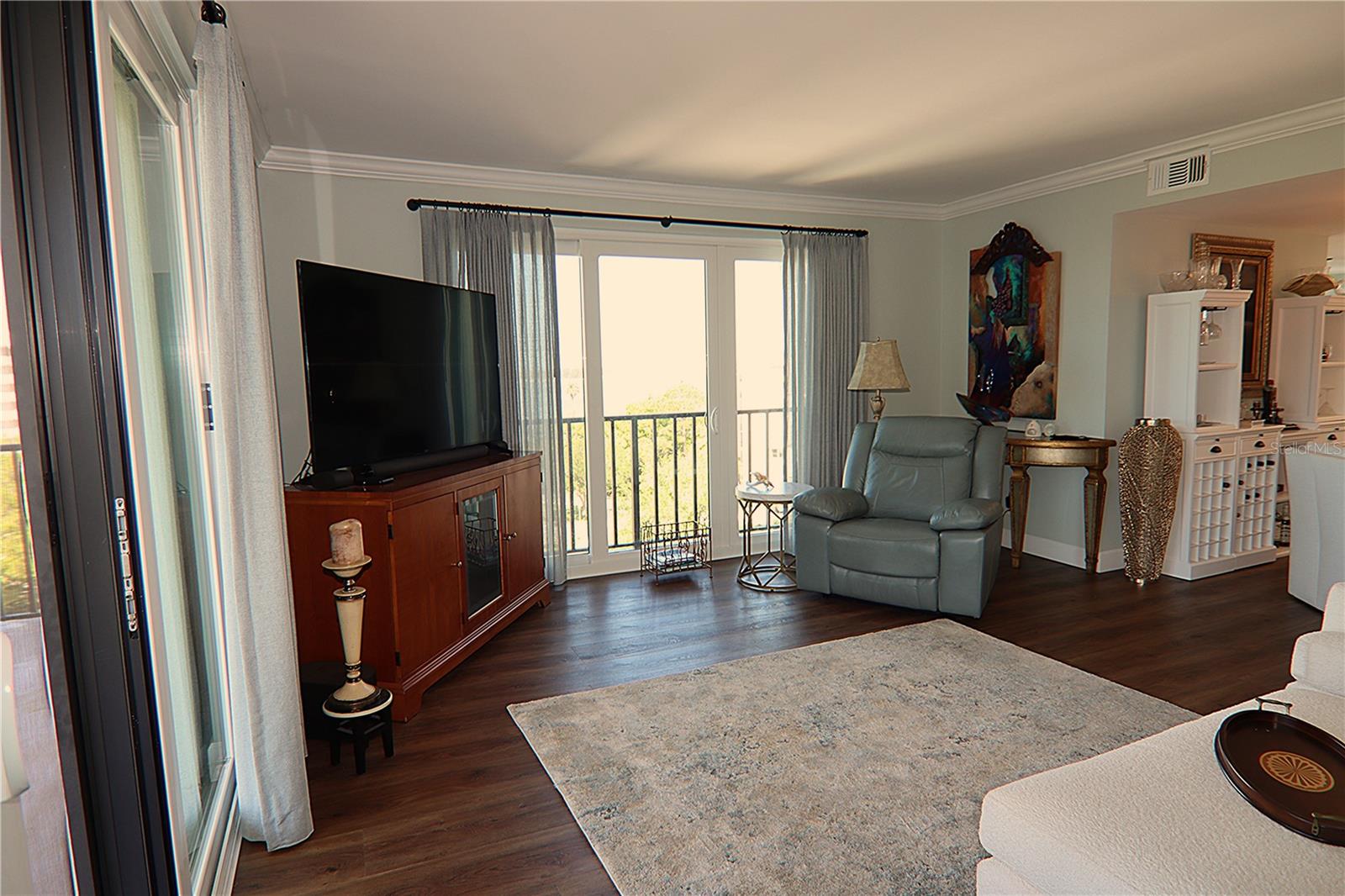 150 Belleview Blvd #601 Property Photo 13