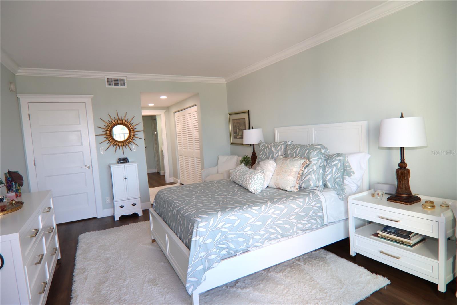 150 Belleview Blvd #601 Property Photo 23