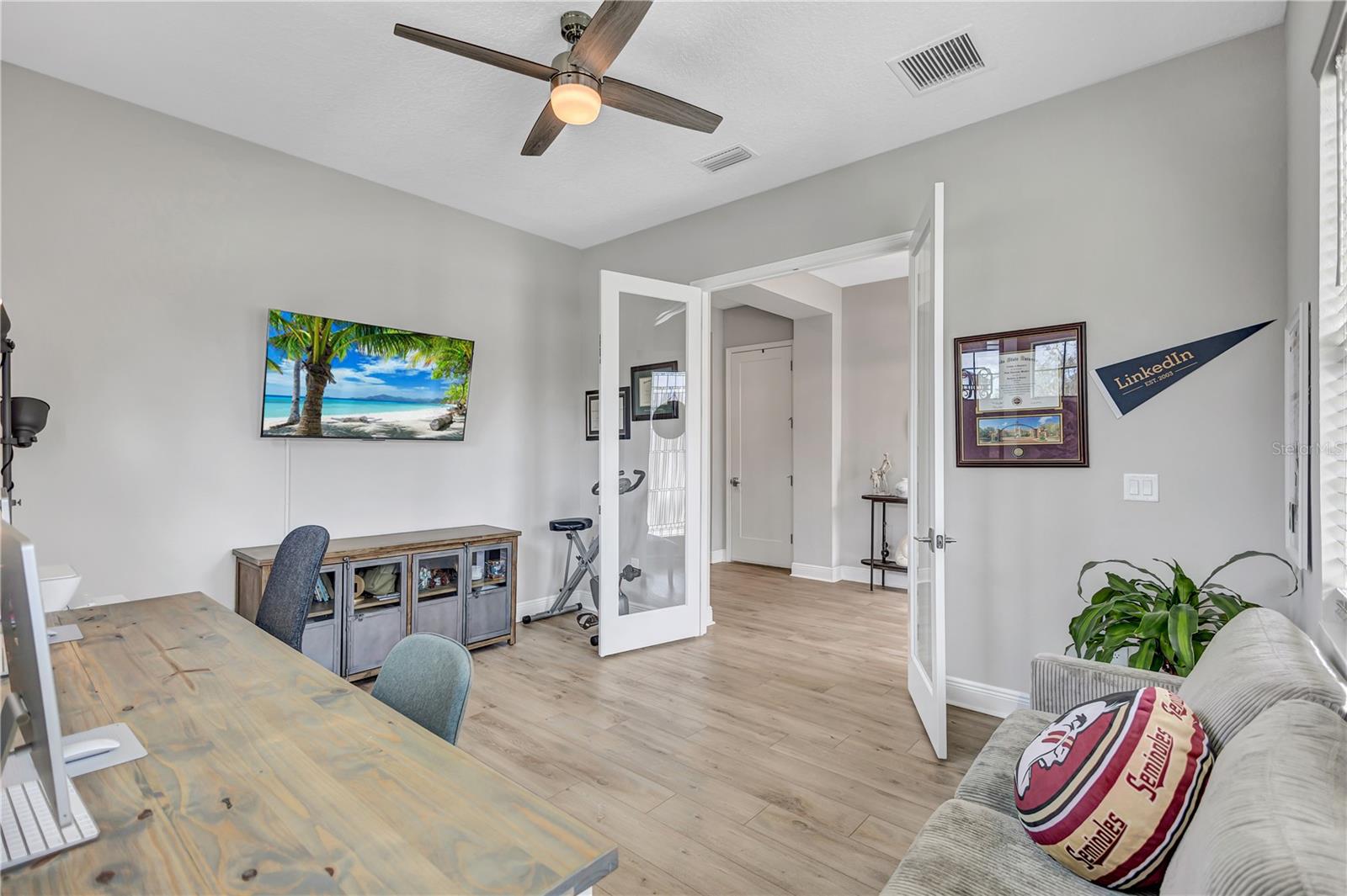 4593 Shoreleaf Loop Property Photo 5