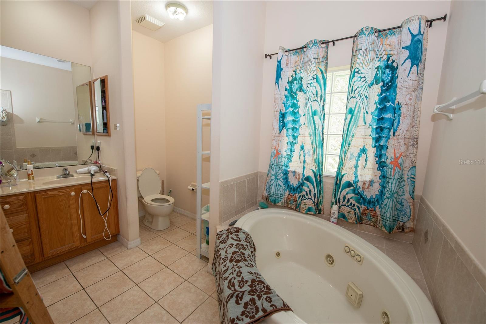 1210 E Oriole Ct Property Photo 17