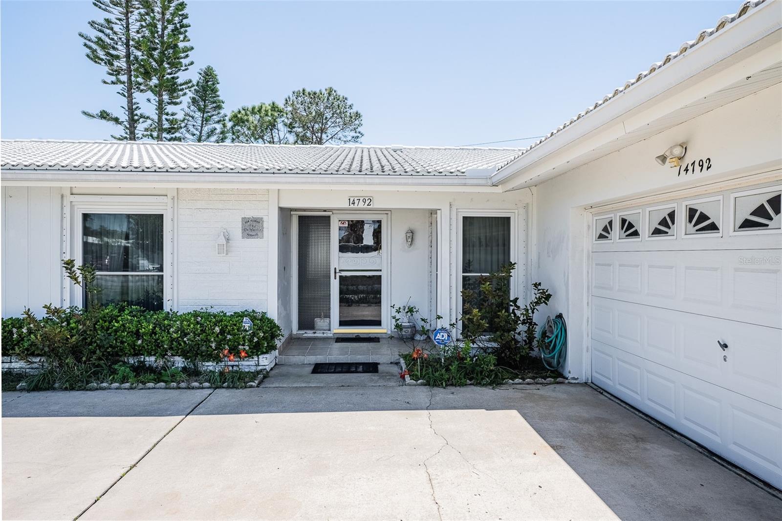 14792 Imperial Point Dr S Property Photo 6
