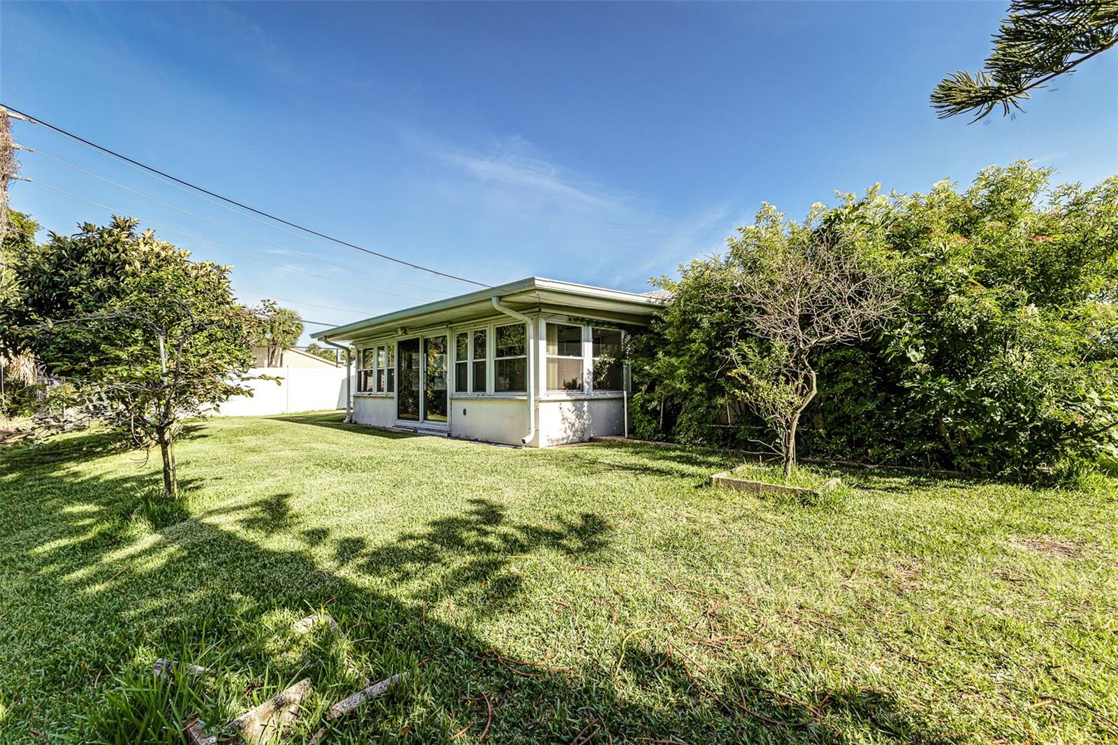 14792 Imperial Point Dr S Property Photo 37