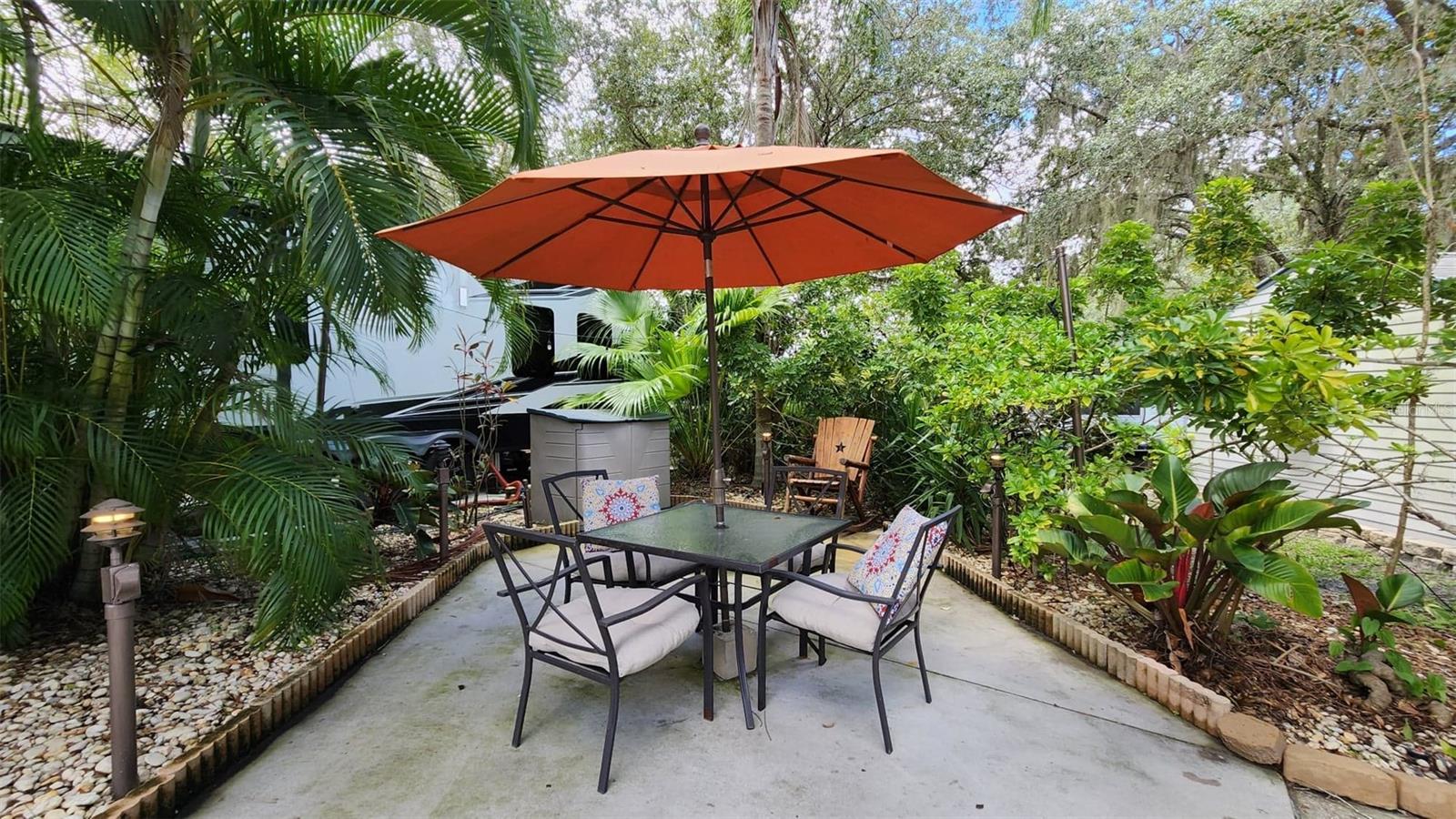 153 Horseshoe Bnd Property Photo 2