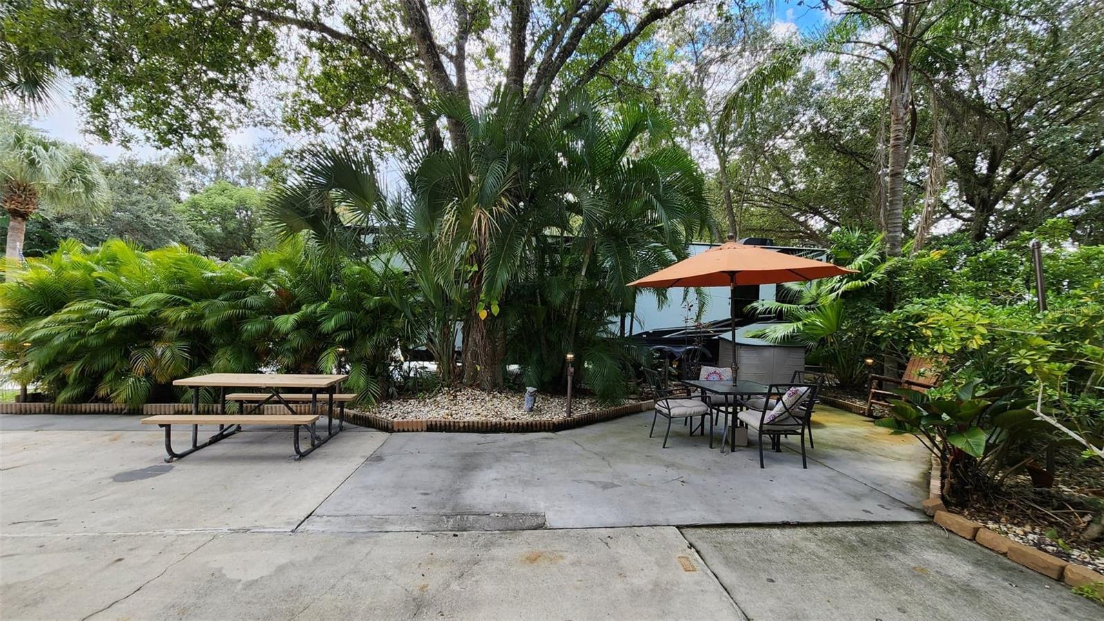 153 Horseshoe Bnd Property Photo 4