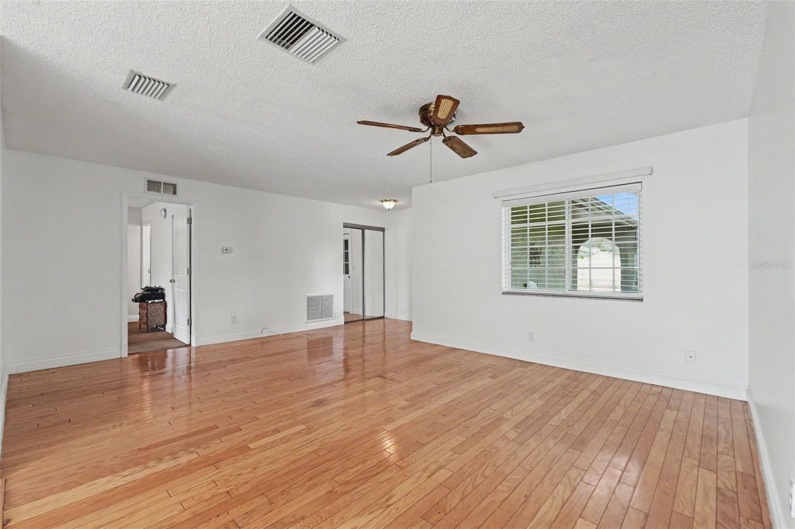 12431 Del Verde Dr Property Photo 7
