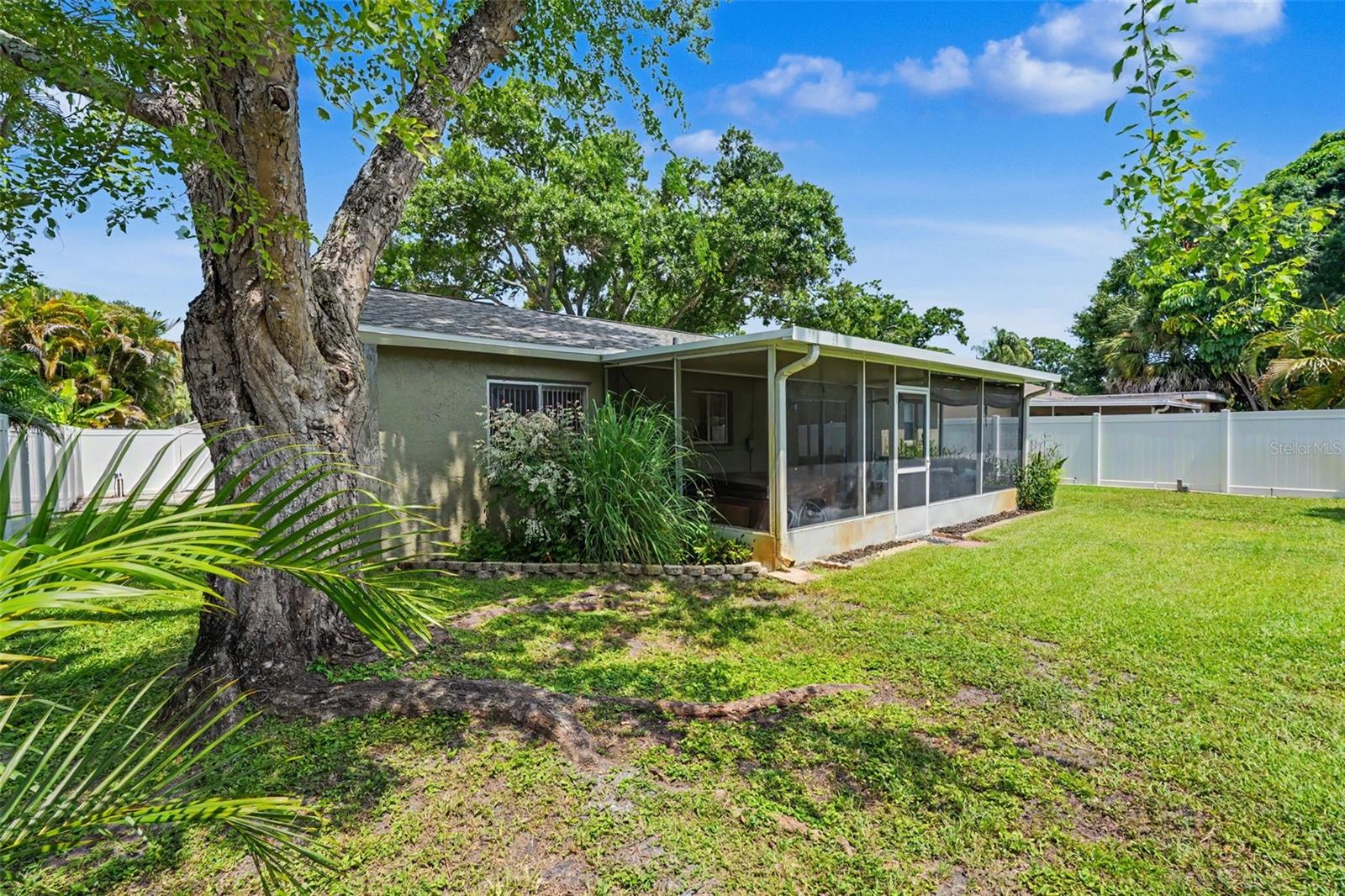 12431 Del Verde Dr Property Photo 33