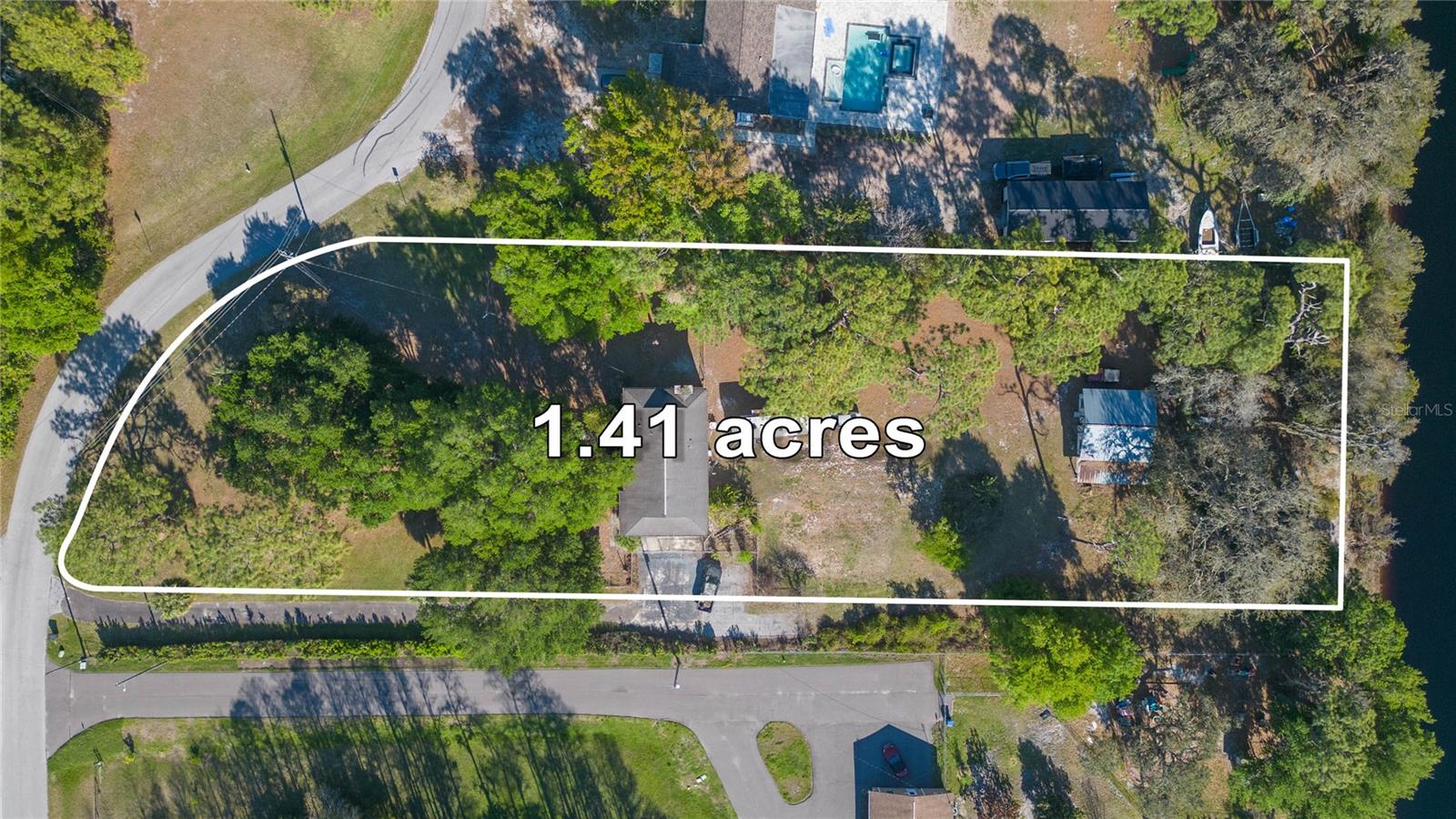 17616 Eagle Ln Property Photo 2