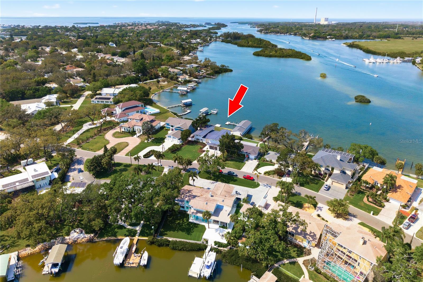 915 Bayshore Dr Property Photo 3