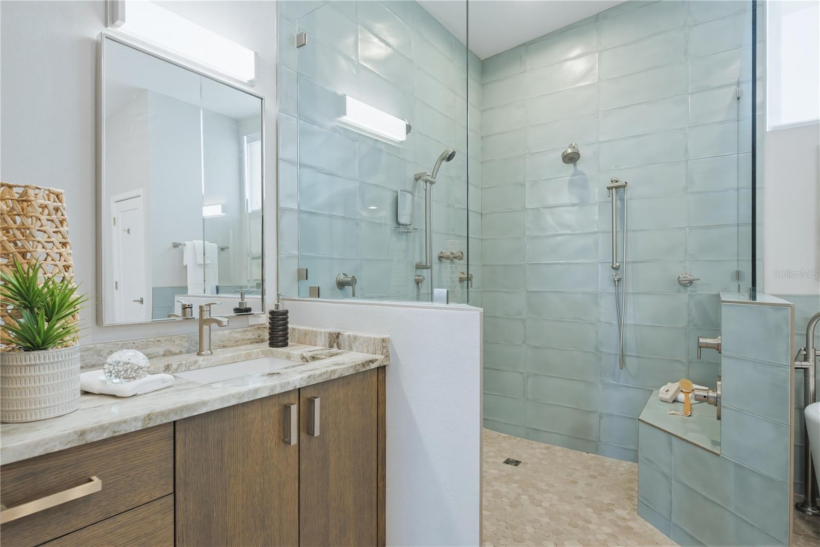 915 Bayshore Dr Property Photo 30