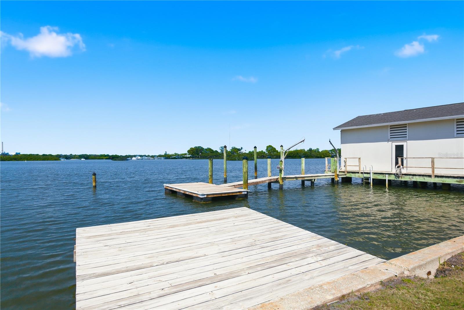 915 Bayshore Dr Property Photo 78