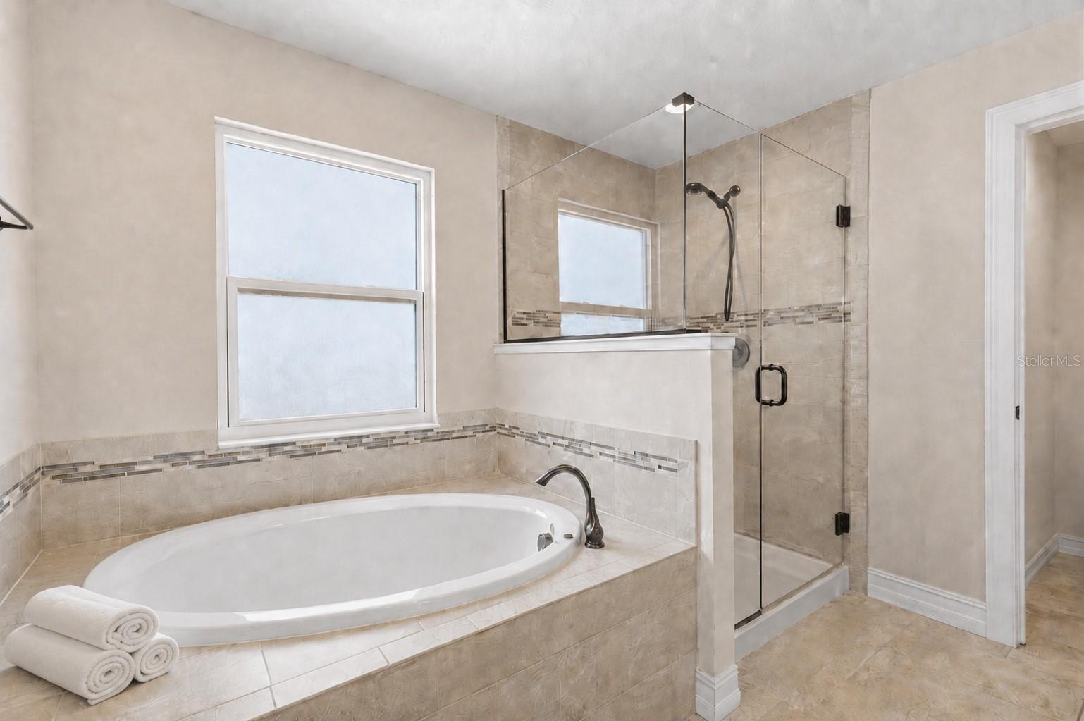 2510 W Carmen St Property Photo 27