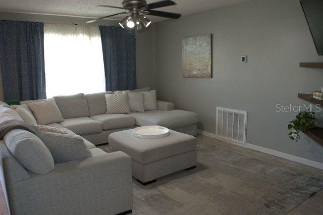 3486 Hawkin Dr Property Photo 6