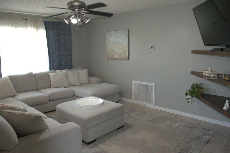 3486 Hawkin Dr Property Photo 7