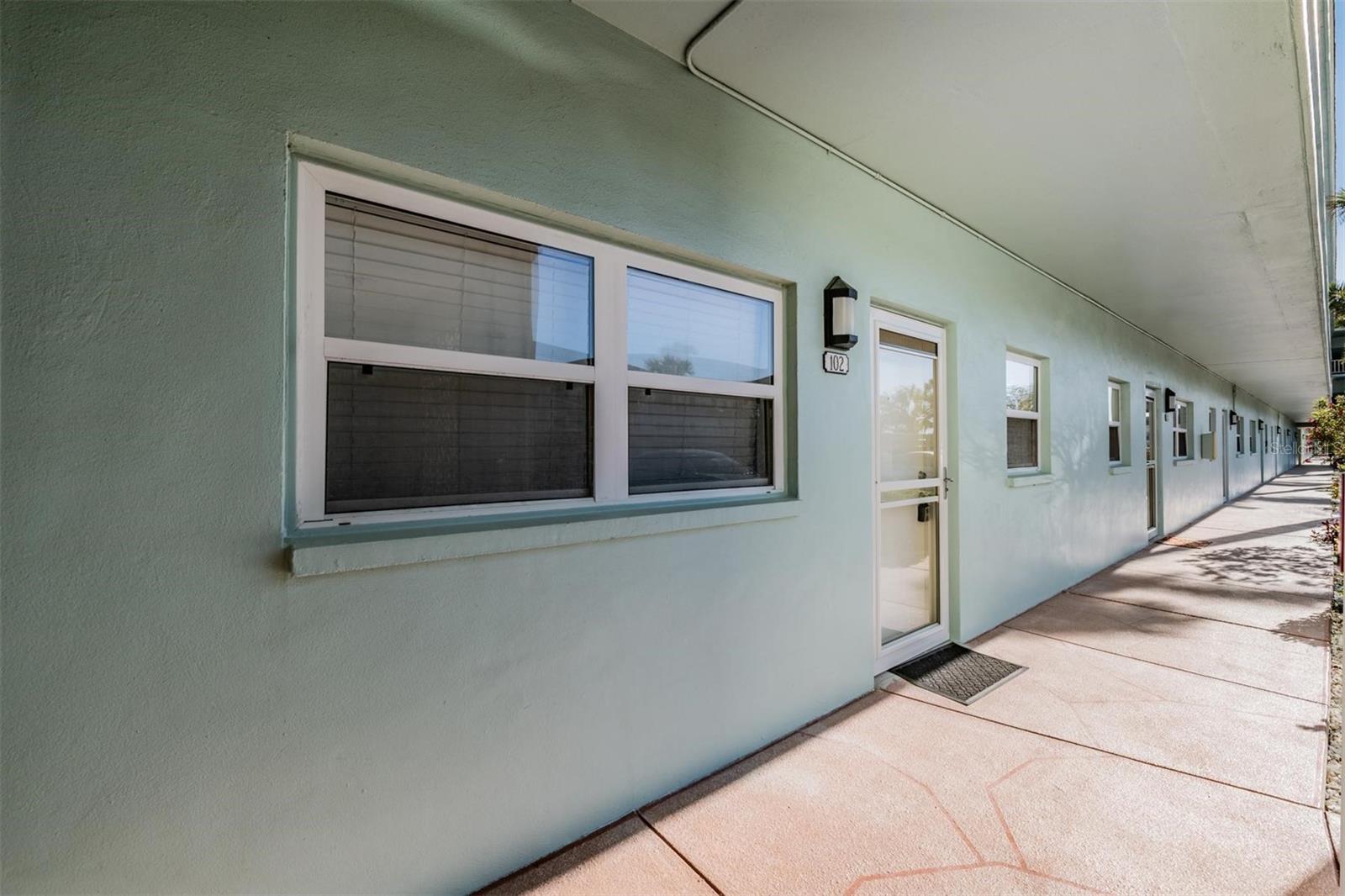 7 DUNOON PL #102 Property Photo 1