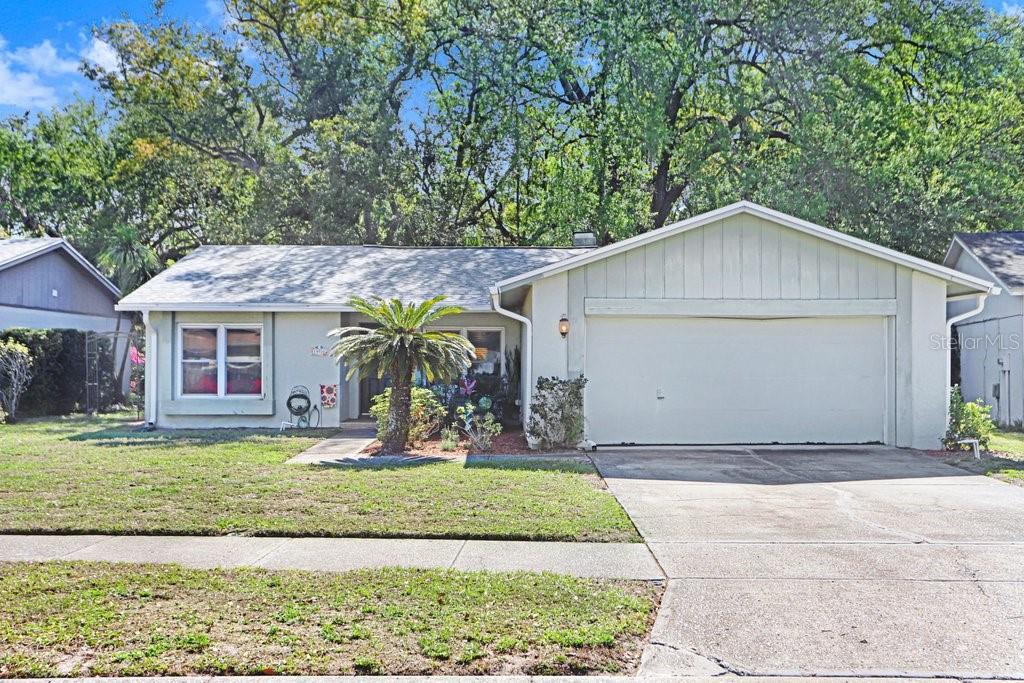 14931 Old Pointe Rd Property Photo 1