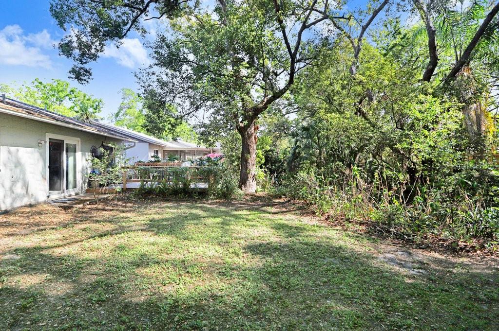 14931 Old Pointe Rd Property Photo 24