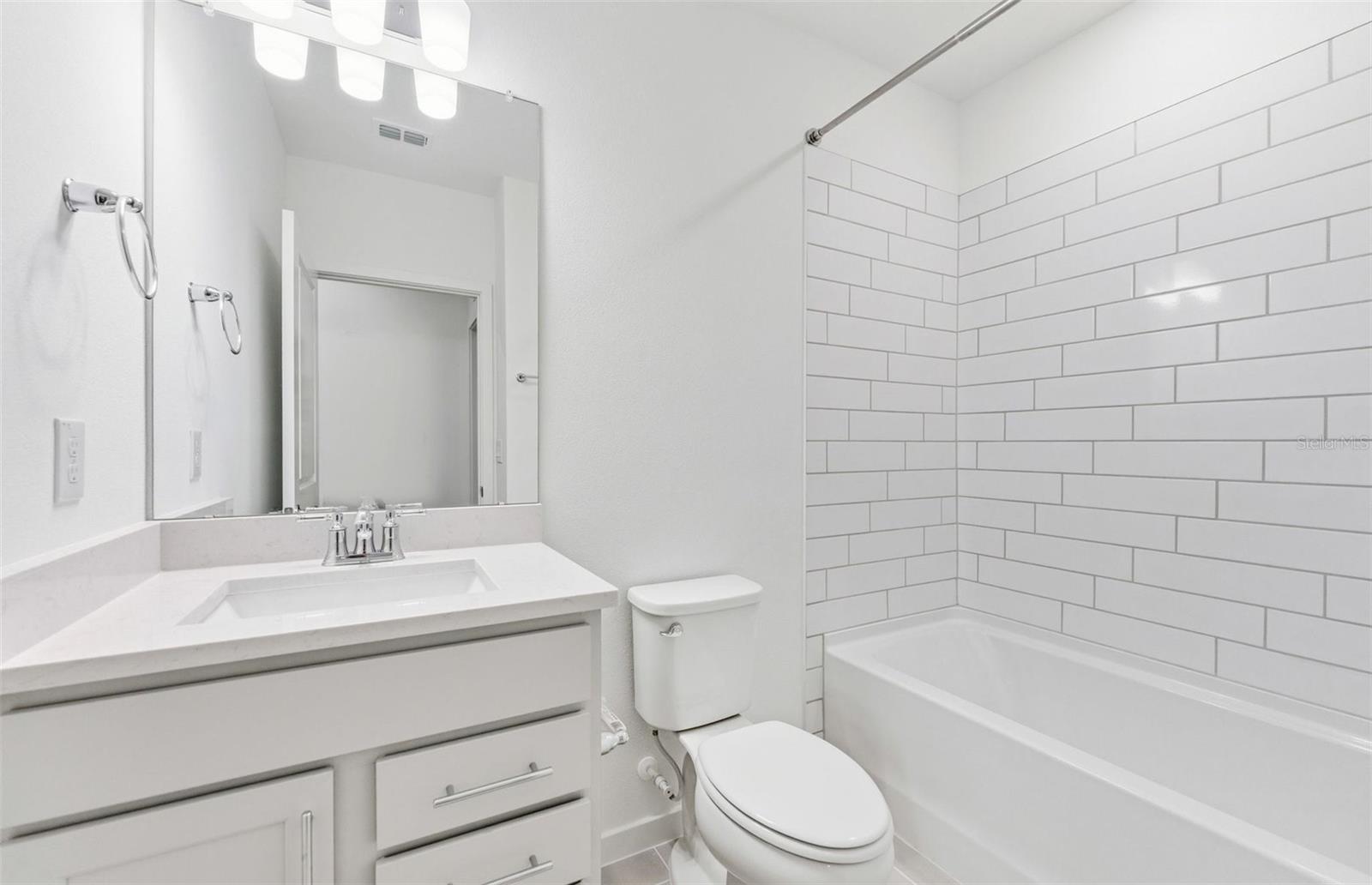 33426 Barnebrook Dr Property Photo 9