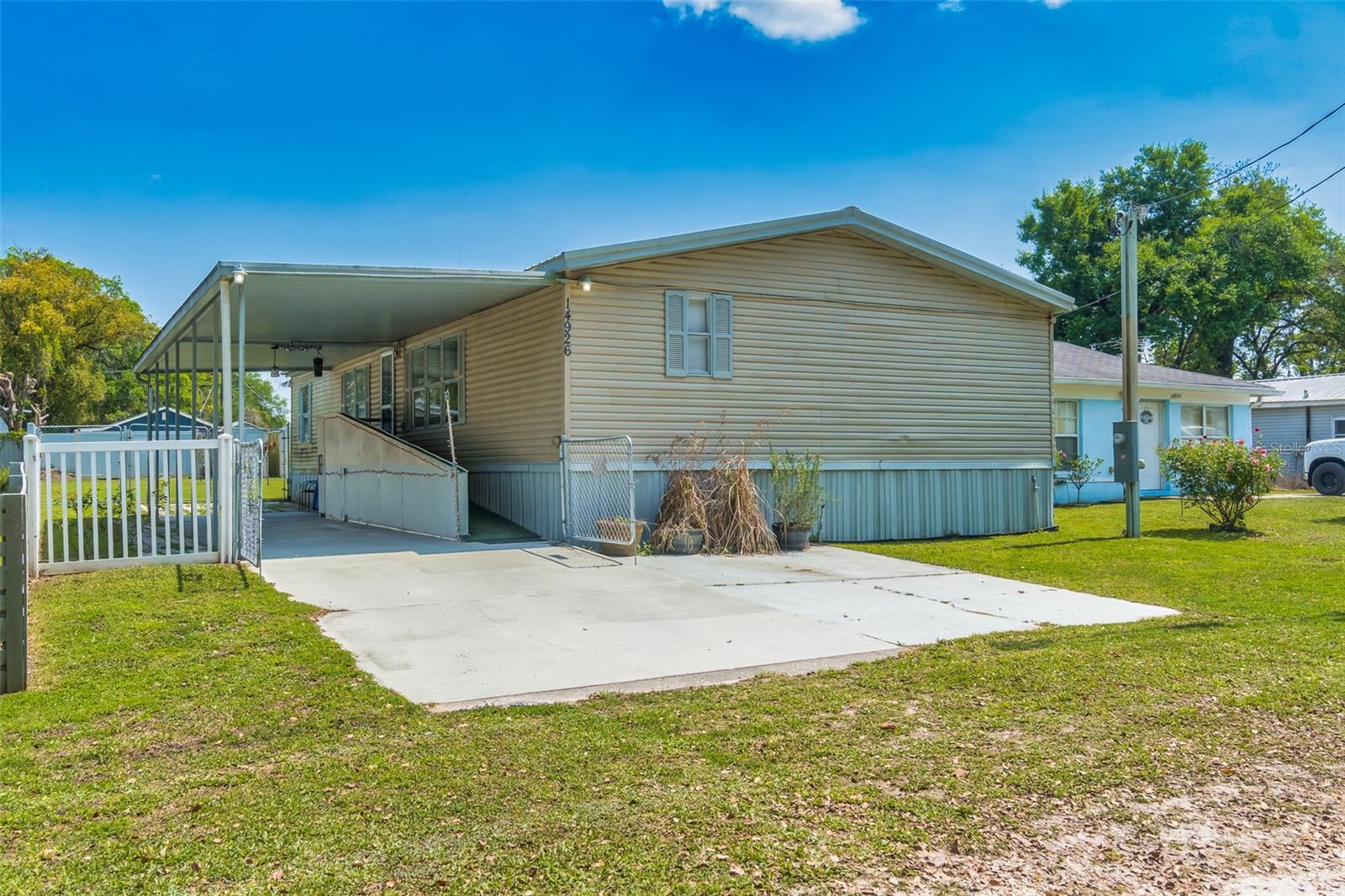 14926 Douglas St Property Photo 1