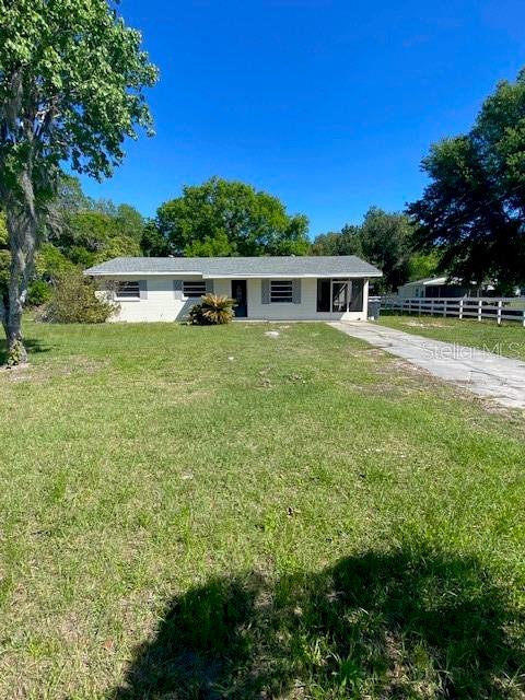 4316 E Knights Griffin Rd Property Photo 2