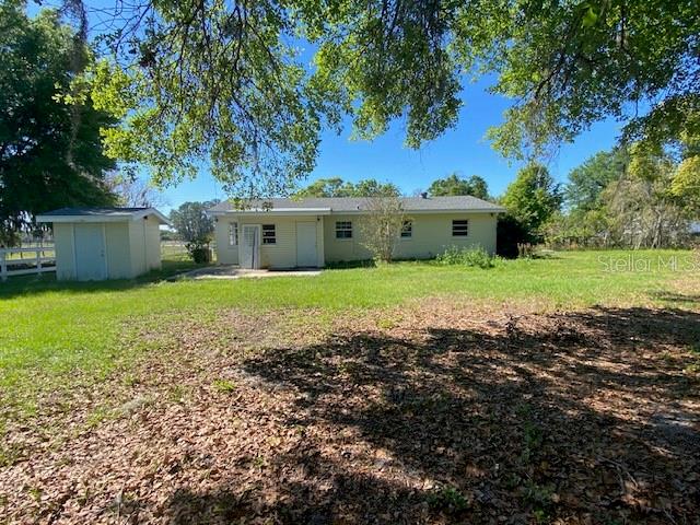 4316 E Knights Griffin Rd Property Photo 3