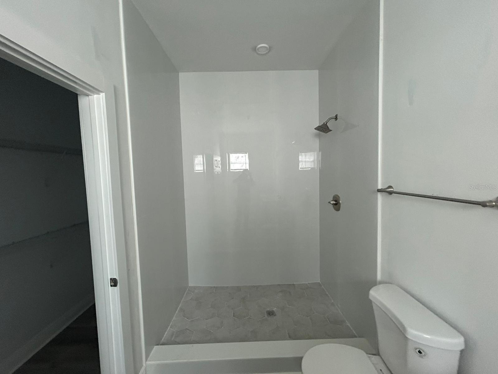 705 S Orange Ave Property Photo 5