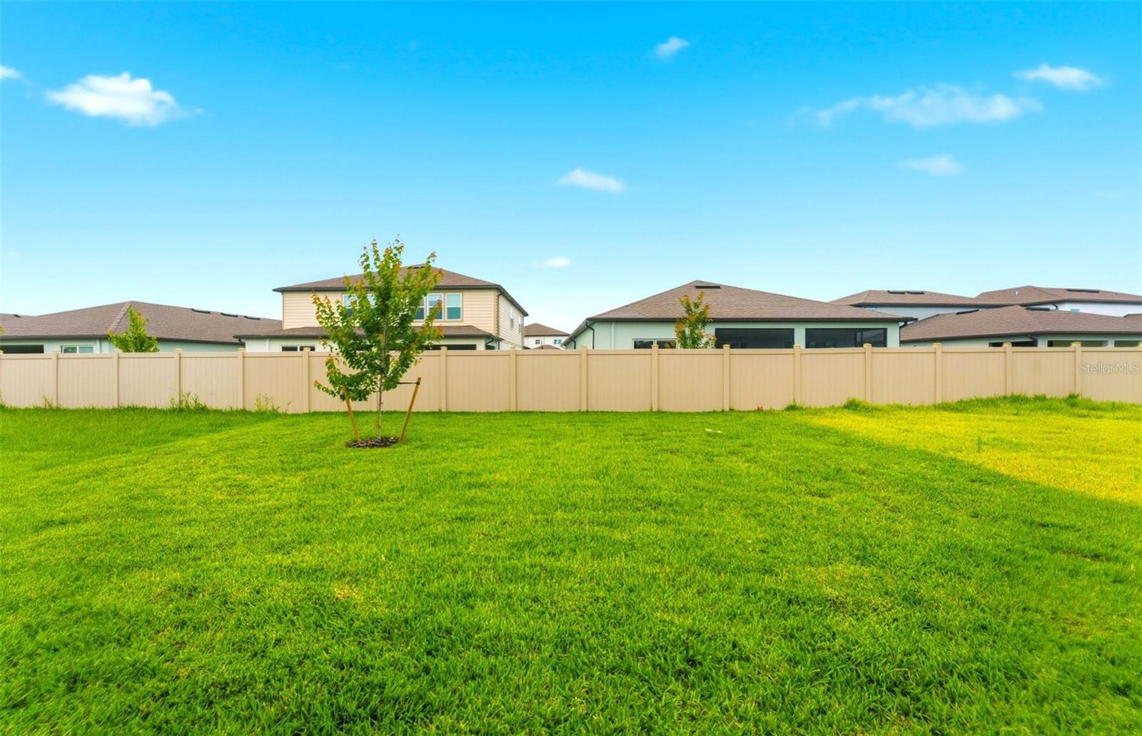 33452 Binding Ties Ln Property Photo 17
