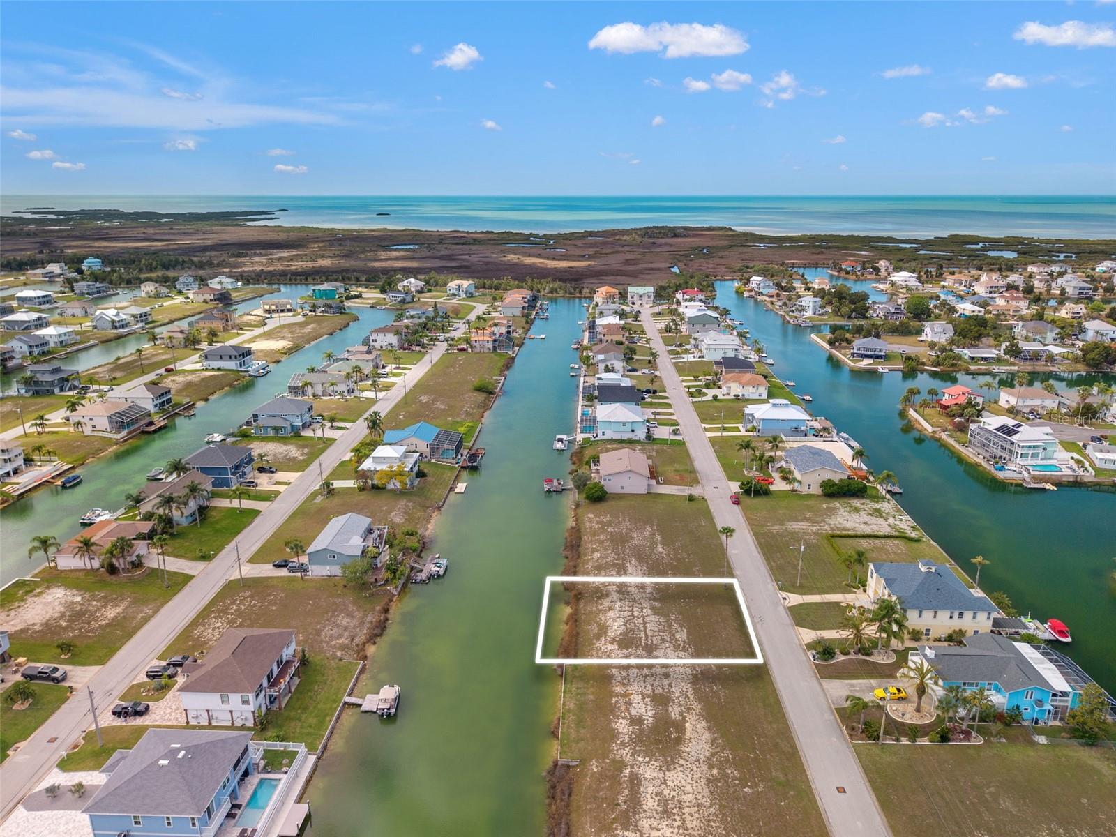 4018 Amberjack Dr Property Photo 2