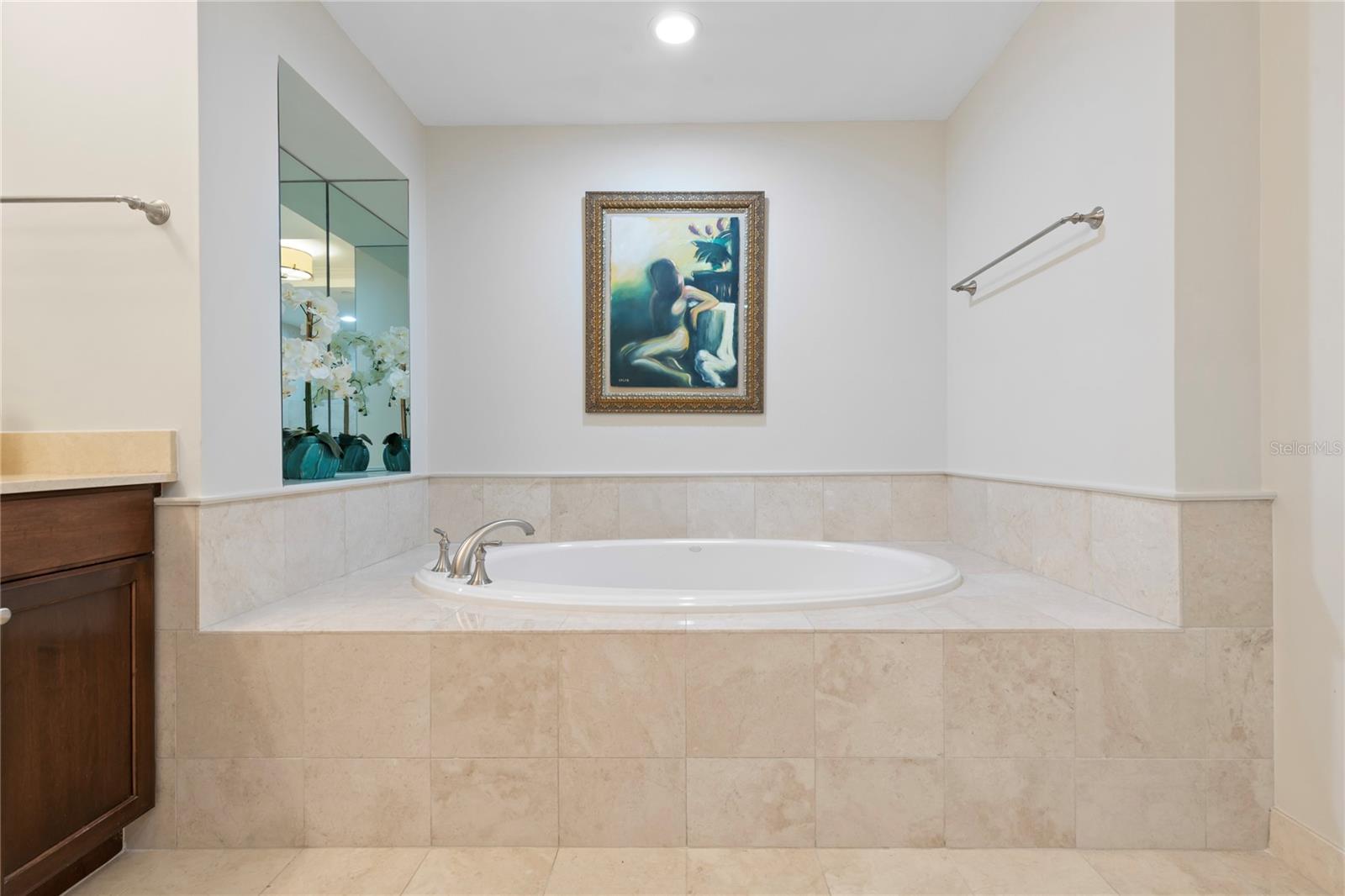 300 Beach Dr Ne #302 Property Photo 18