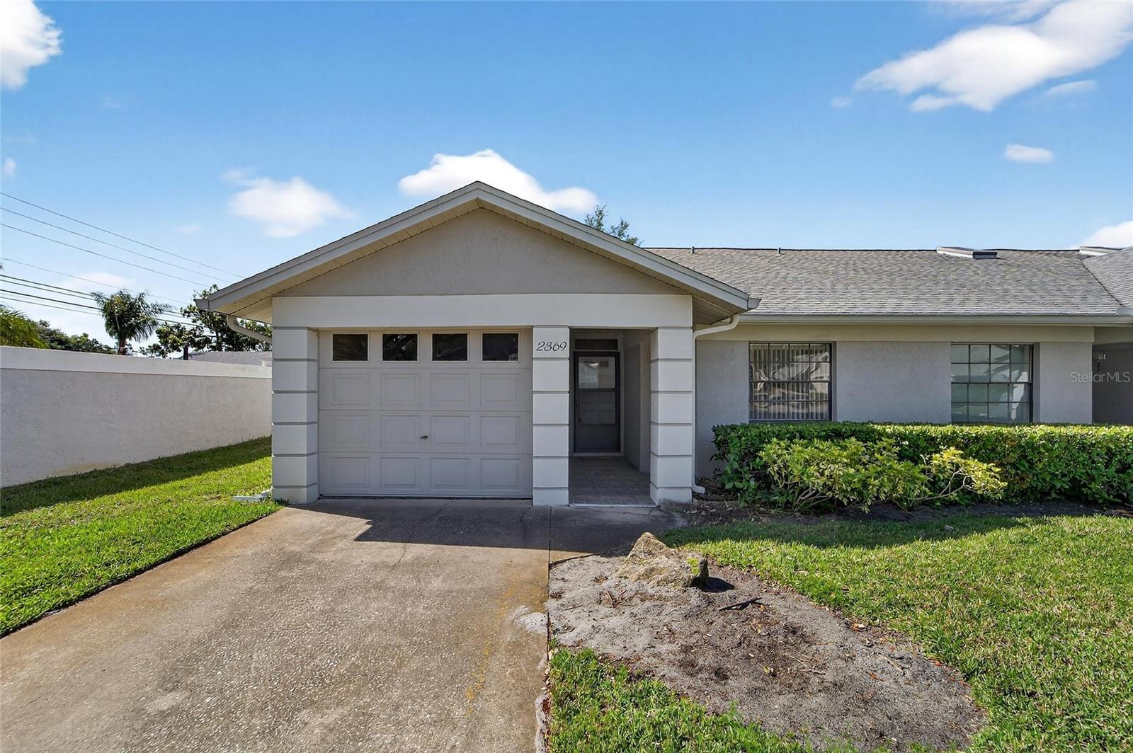 2369 Beverly Dr Property Photo 1