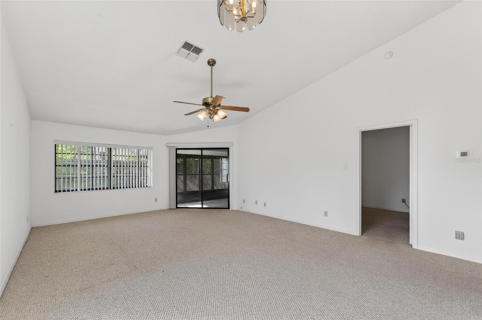 2369 Beverly Dr Property Photo 11