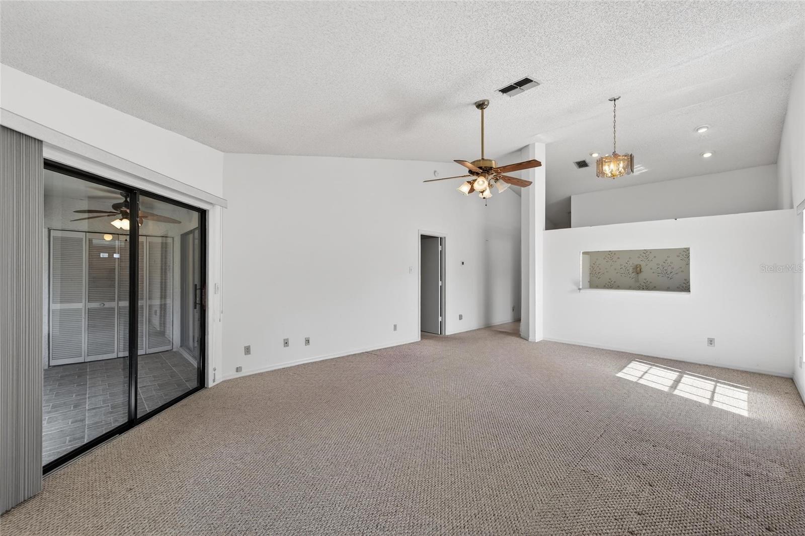 2369 Beverly Dr Property Photo 12