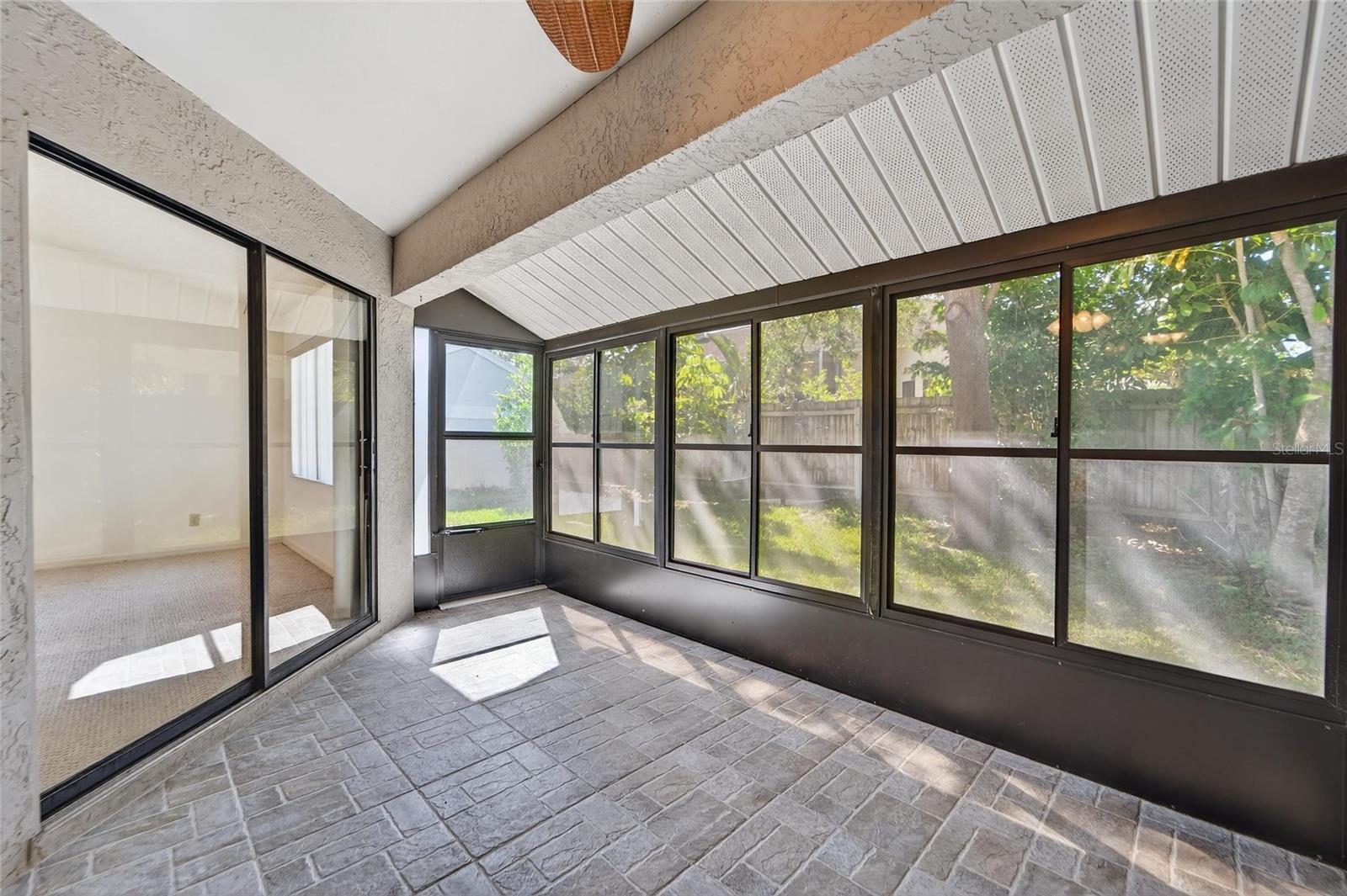 2369 Beverly Dr Property Photo 14