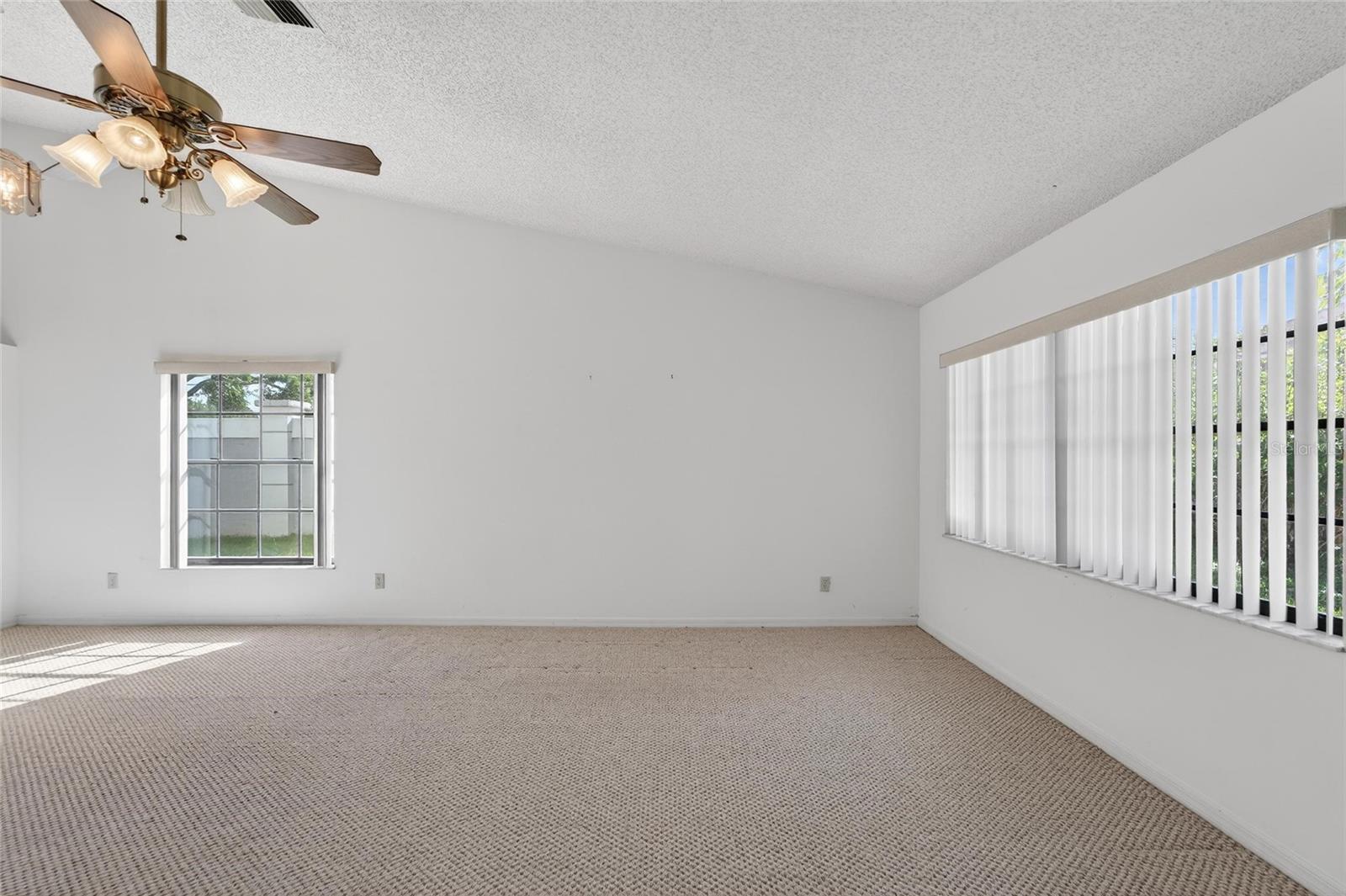 2369 Beverly Dr Property Photo 17