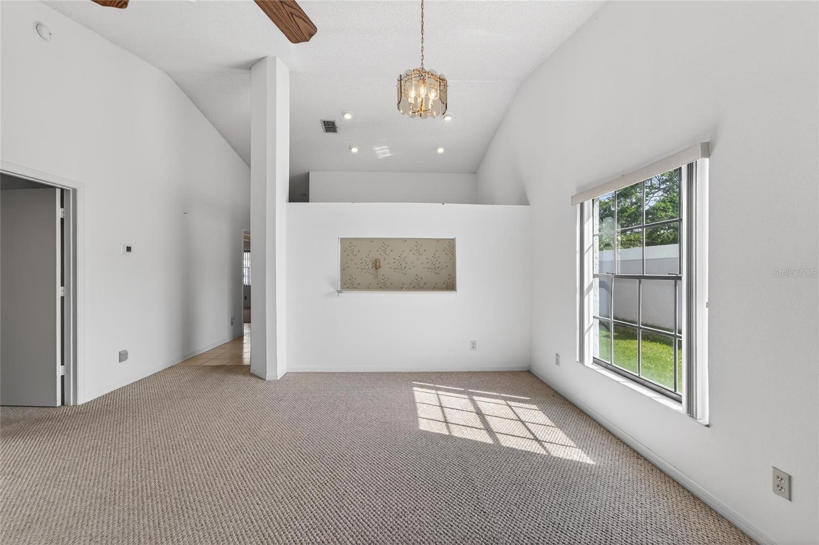 2369 Beverly Dr Property Photo 18