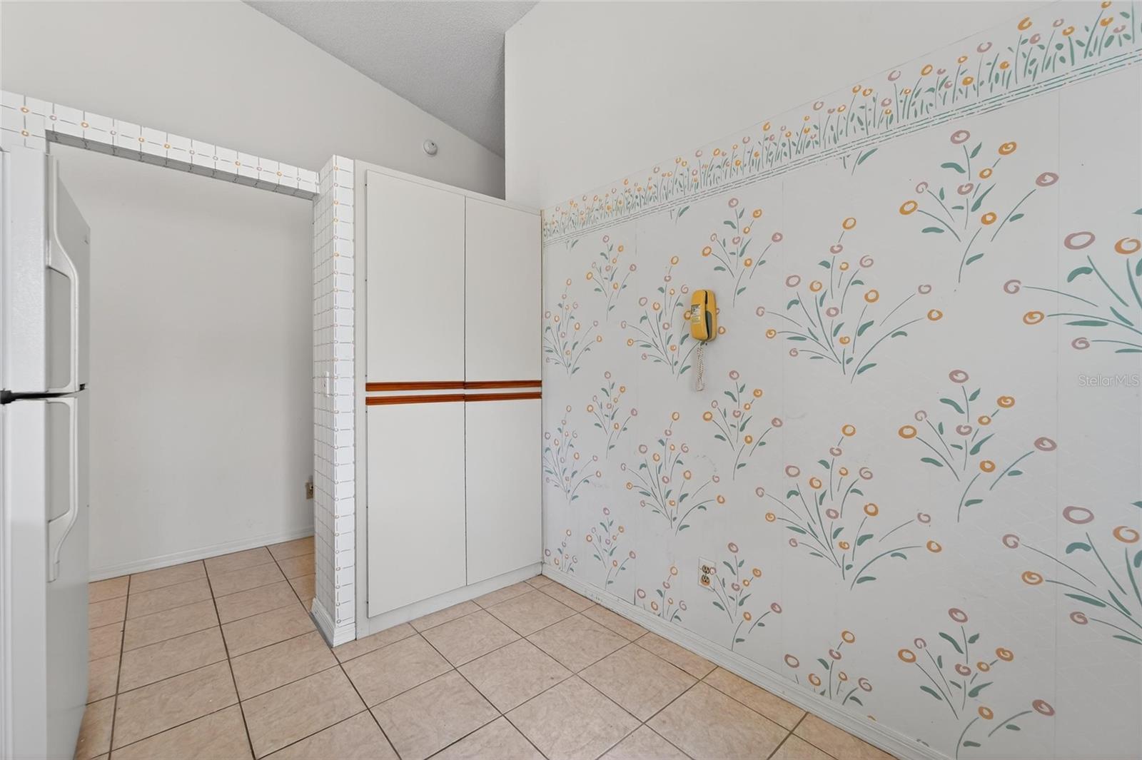 2369 Beverly Dr Property Photo 25