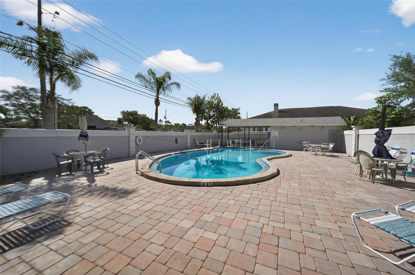 2369 Beverly Dr Property Photo 53