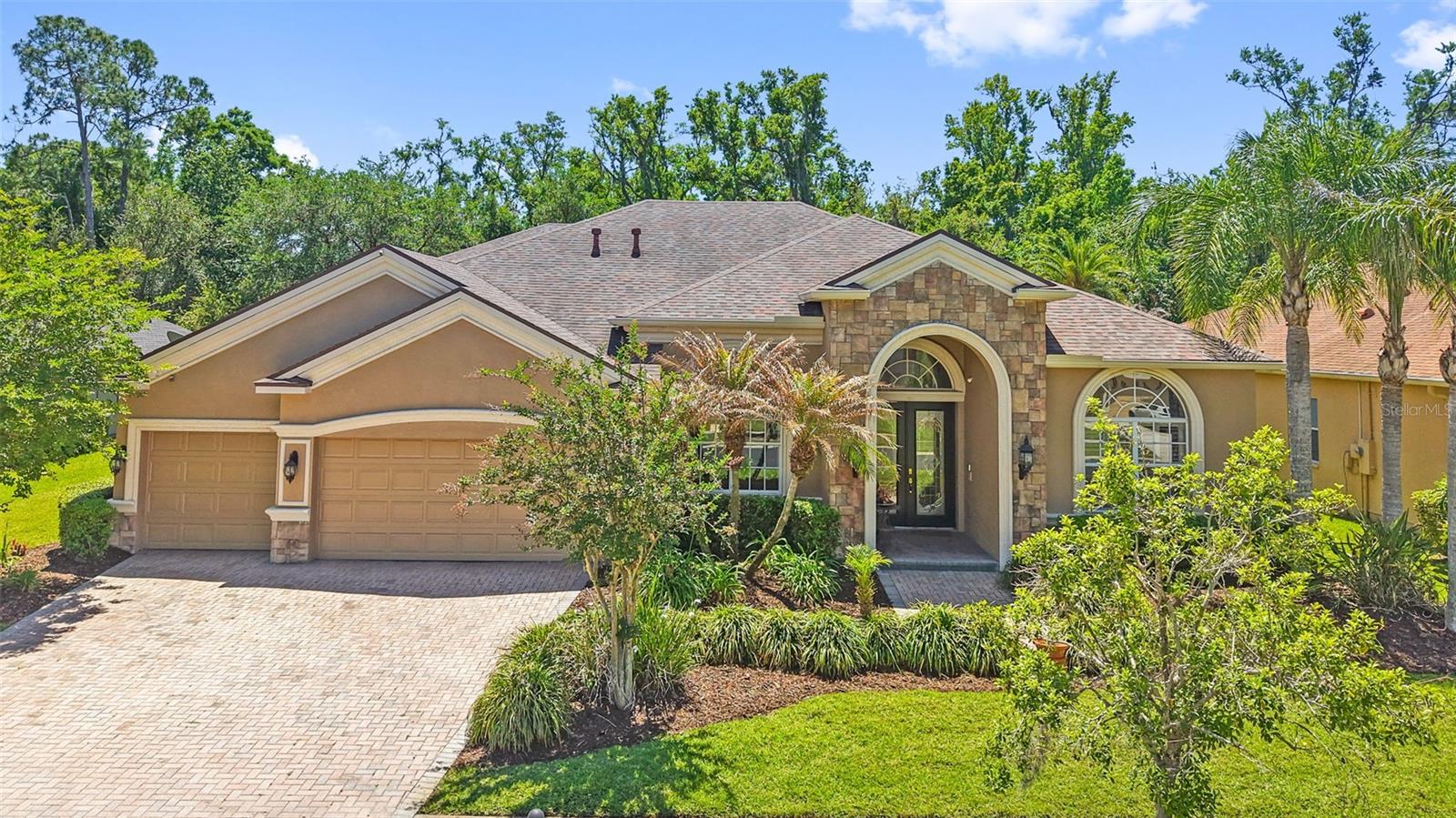 27608 Pine Point Dr Property Photo 1