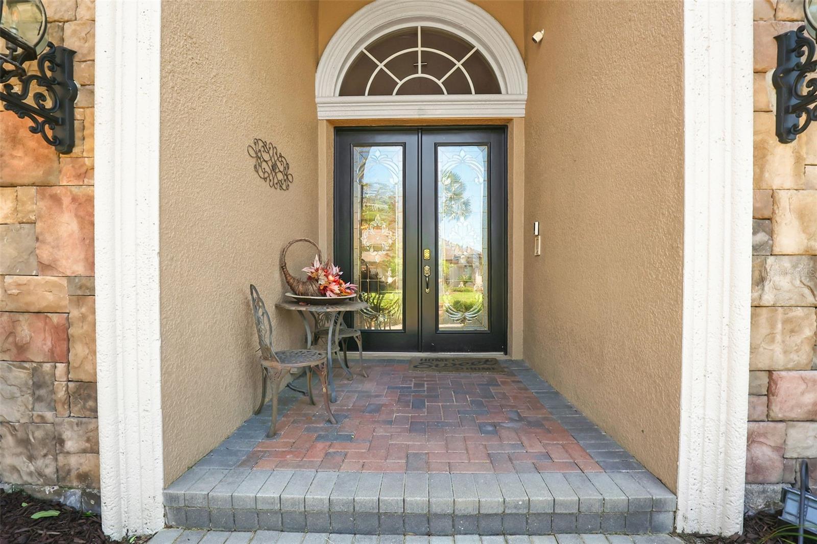 27608 Pine Point Dr Property Photo 3
