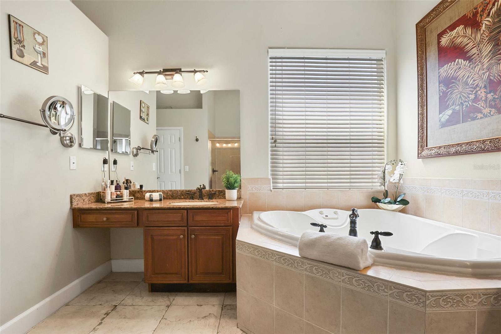 27608 Pine Point Dr Property Photo 27
