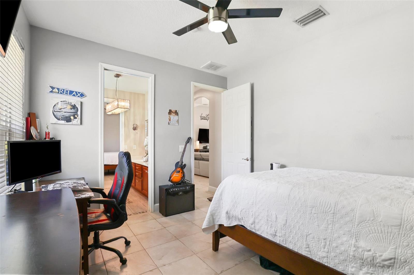 27608 Pine Point Dr Property Photo 38